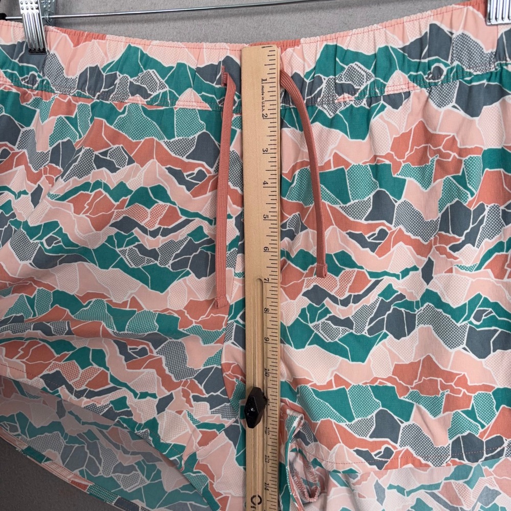 The North Face Shorts Women XXL Pink Multi Mountain Print Active Hiking Gorpcore - Picture 4 of 8